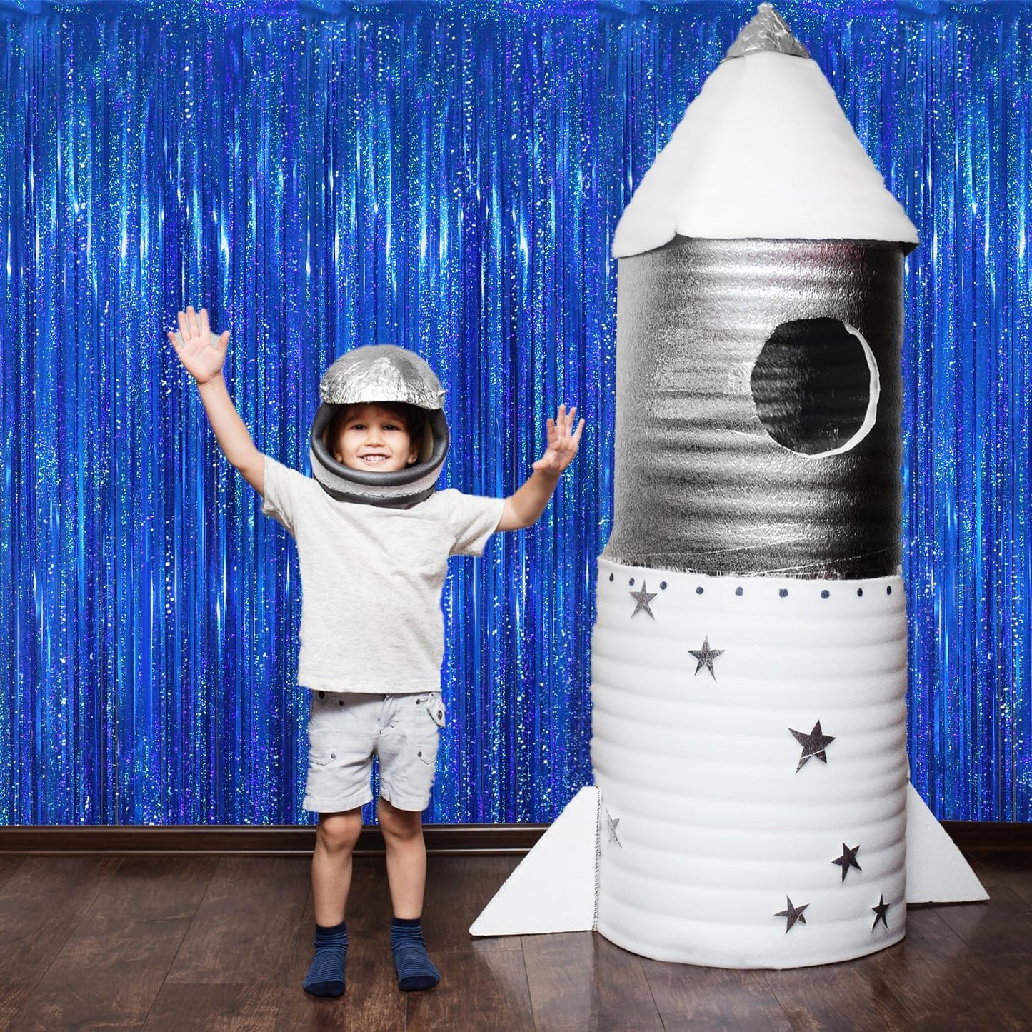 GOER 3.2 ft x 8.2 ft Metallic Tinsel Foil Fringe Curtains Party Photo Backdrop Party Streamers for Birthday,Graduation,New Year Eve Decorations Wedding Decor(1 Pack,Shiny Blue)