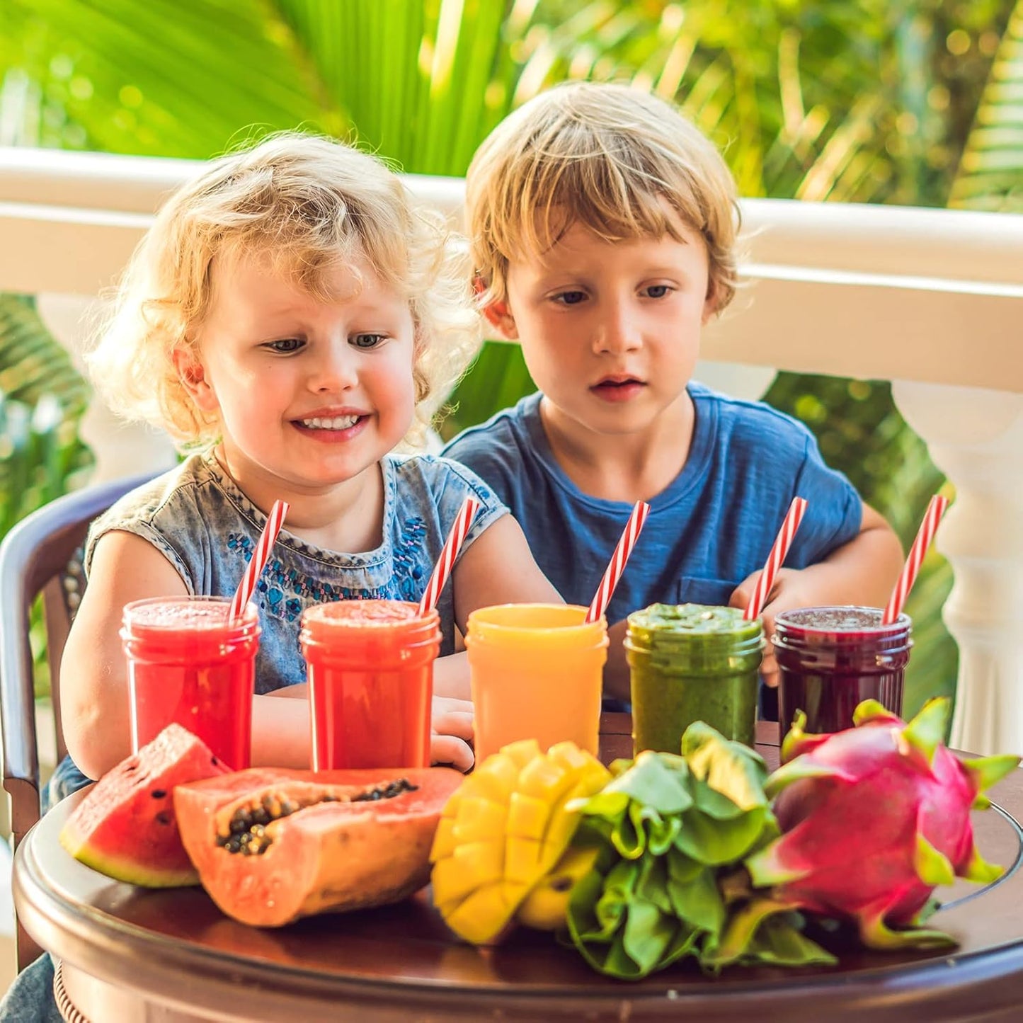 Vesici 9 Inch Plastic Striped Straws Reusable with Cleaning Brush Red Striped Hard Drinking Straws for Christmas Party Decoration Supplies(Red and White,50 Pcs)