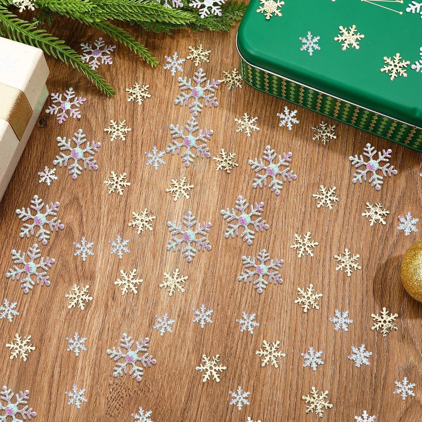 MARFOREVER Snowflake Confetti Decorations, Christmas Snowflake Glitter Confetti White Gold Winter Scatter Sprinkle Table Centerpiece for Winter Wonderland Snow Wedding Birthday Holiday Party Supplie